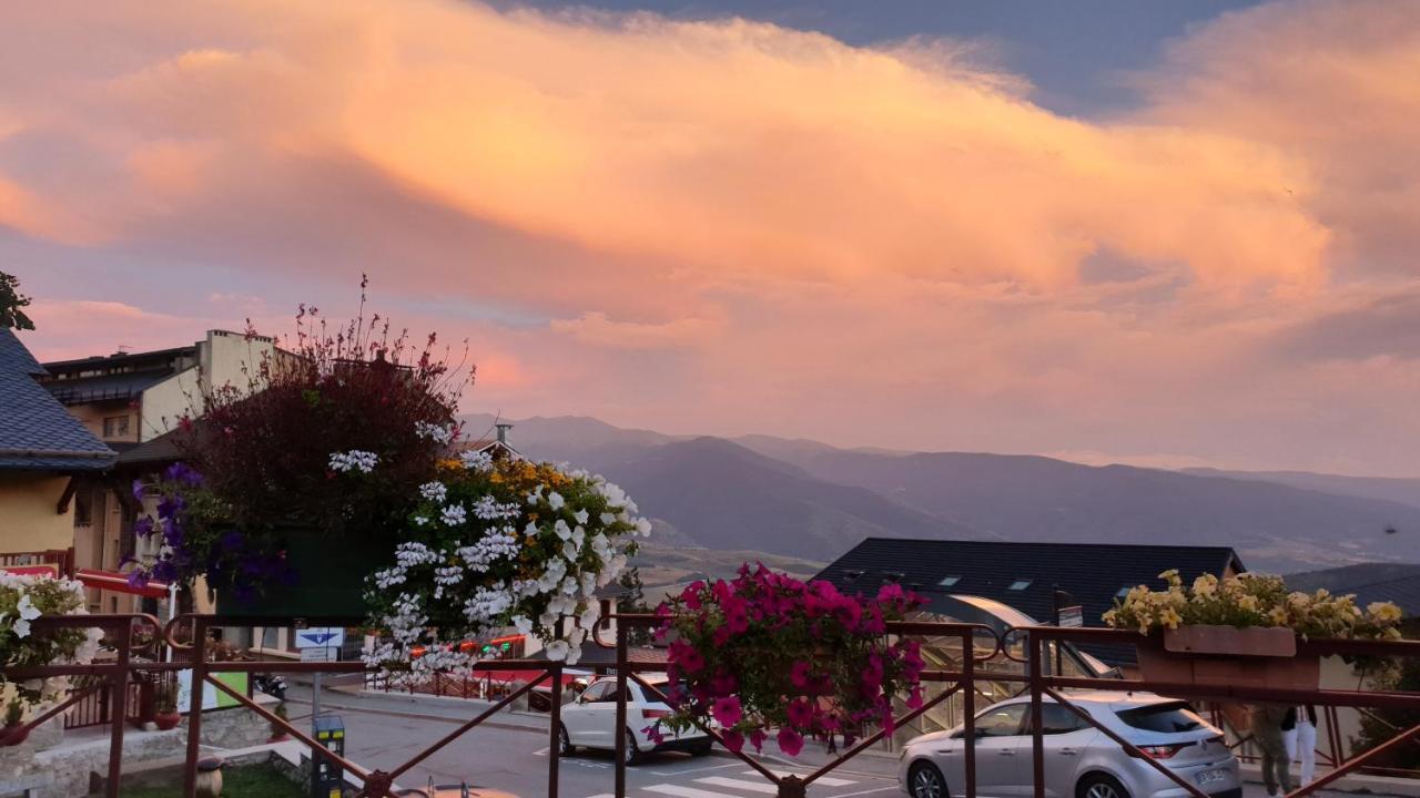 Apt Cosy, 4 Pers, Plein Centre Ville, Parking Offert Font Romeu Exterior foto